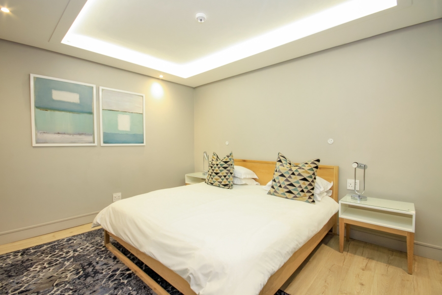 To Let 2 Bedroom Property for Rent in Sea Point Western Cape